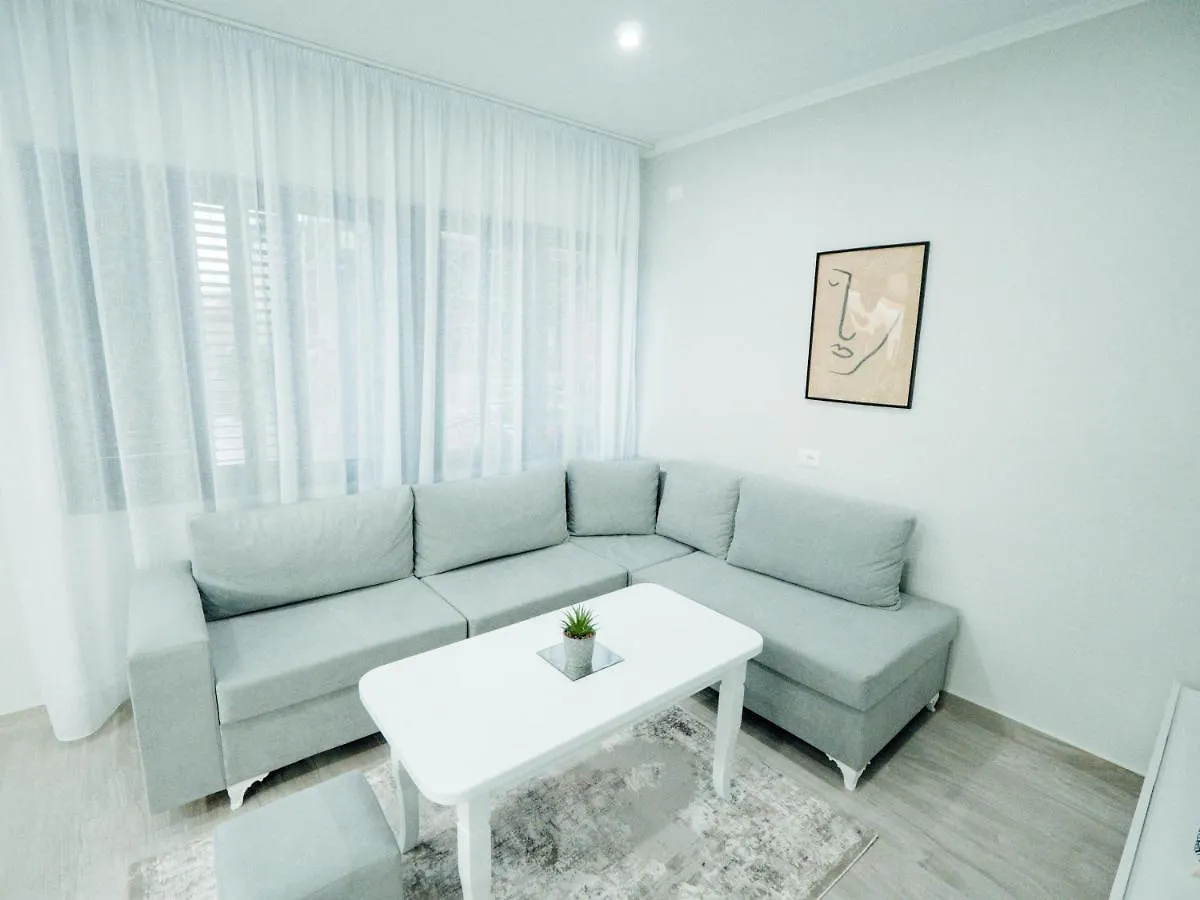 Dionis House Villa Shkoder 0*,